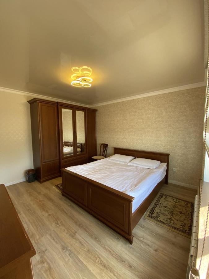 Guest House Tenir Too Naryn Exteriör bild