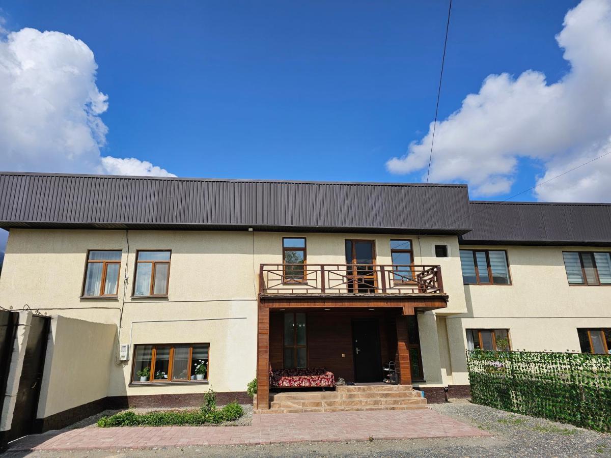 Guest House Tenir Too Naryn Exteriör bild